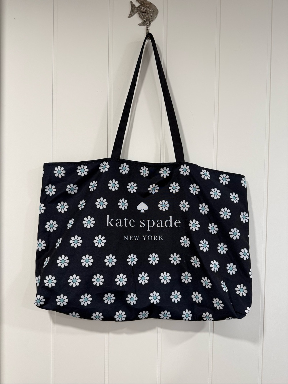 kate spade Large Navy Tote with White & Light Blue Daisy Print